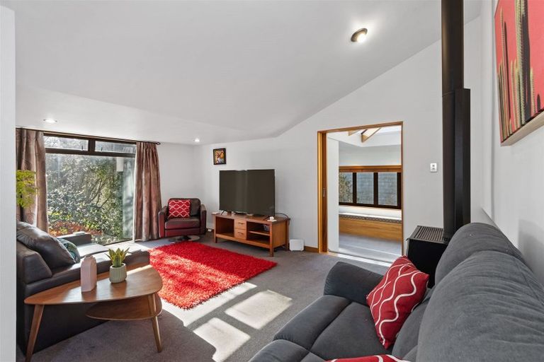 Photo of property in 2 Kanuku Place, Cashmere, Christchurch, 8022