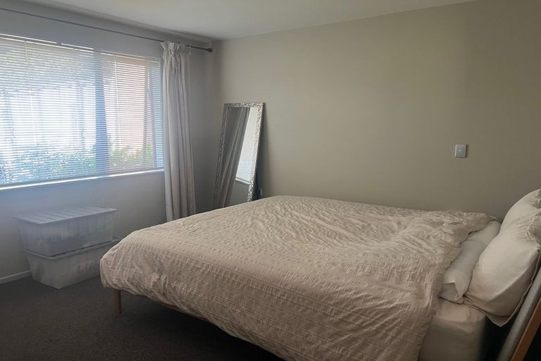 Photo of property in 18 Ballymore Drive, Pinehill, Auckland, 0632