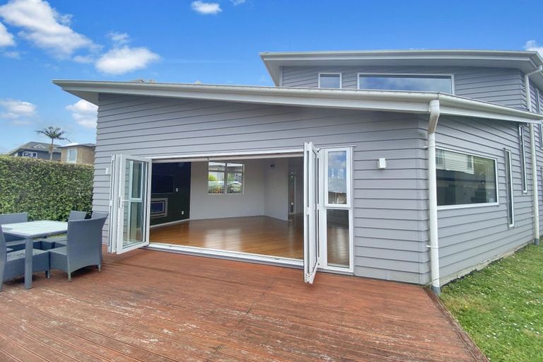 Photo of property in 24 Bannings Way, Hobsonville, Auckland, 0618