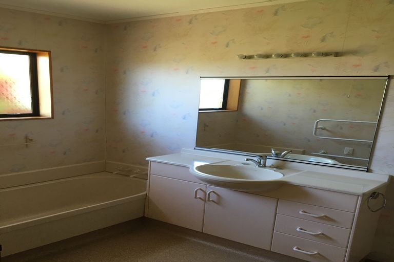 Photo of property in 4/121 Kamo Road, Kensington, Whangarei, 0112