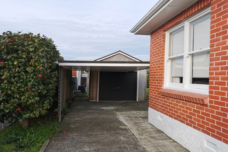 Photo of property in 70 Pine Avenue, Ebdentown, Upper Hutt, 5018