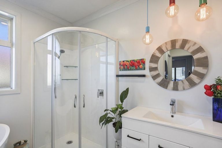 Photo of property in 1/328 Main North Road, Redwood, Christchurch, 8051