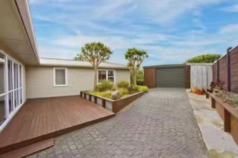 Photo of property in 310 Maungaraki Road, Maungaraki, Lower Hutt, 5010