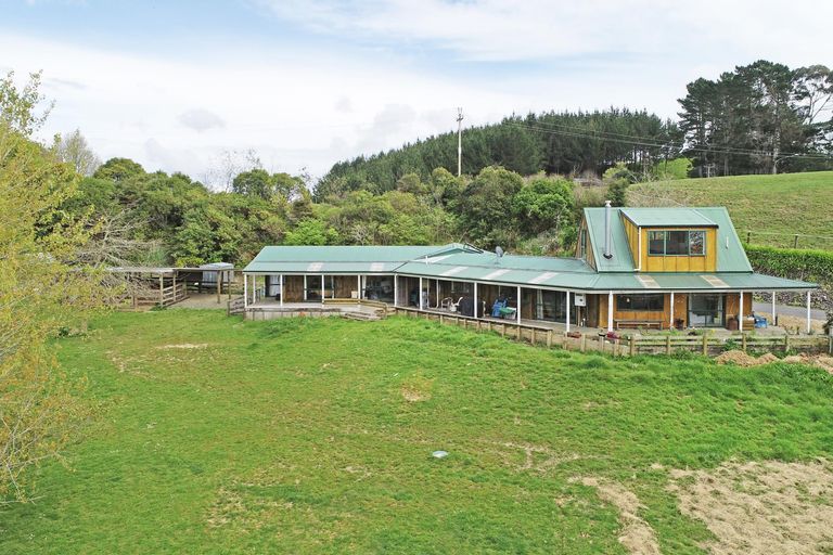 Photo of property in 10 Te Awa Kite Road, Onewhero, Tuakau, 2697