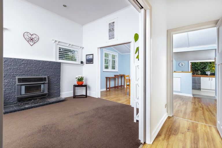 Photo of property in 48 Jellicoe Street, Greytown, 5712