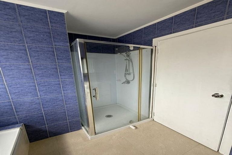 Photo of property in 3/1 Rebecca Rise, Weymouth, Auckland, 2103