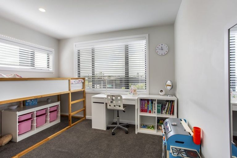Photo of property in 10 Joshua Carder Drive, Hobsonville, Auckland, 0616