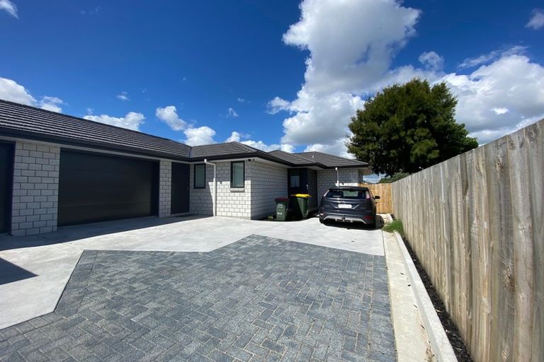 Photo of property in 2/26 Allen Street, Mangere East, Auckland, 2024