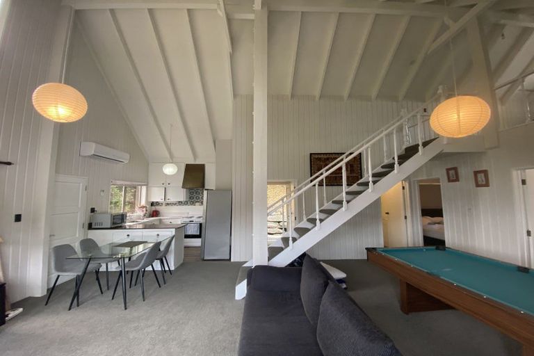 Photo of property in 21 Watts Road, Fernhill, Queenstown, 9300