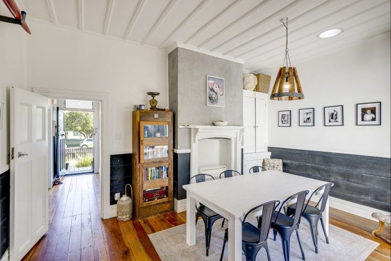 Photo of property in 70 Mcgrath Street, Napier South, Napier, 4110