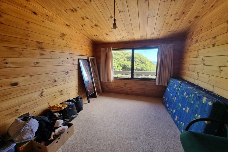 Photo of property in 10 Mervyn Place, Plimmerton, Porirua, 5026