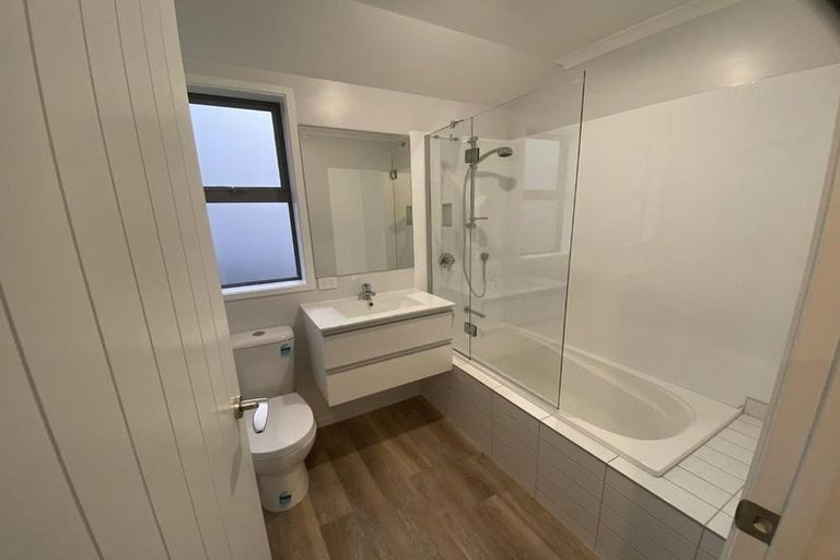 Photo of property in 5a Hinau Street, Tawa, Wellington, 5028