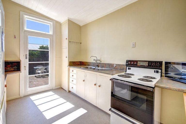 Photo of property in 25 Nicholson Street, Forbury, Dunedin, 9012