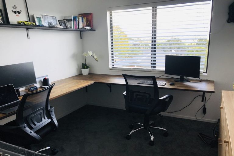 Photo of property in 79 Vipond Road, Stanmore Bay, Whangaparaoa, 0932