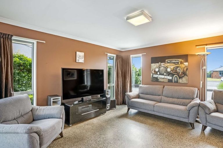 Photo of property in 79 Acacia Avenue, Rangiora, 7400