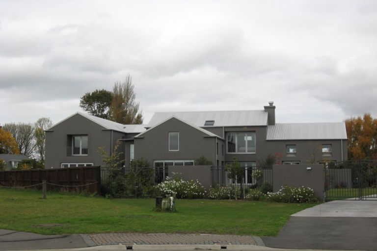 Photo of property in 23 Taunton Green, Papanui, Christchurch, 8052