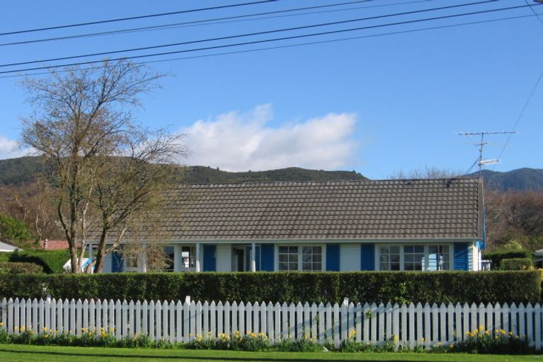 Photo of property in 28 Daniell Street, Featherston, 5710