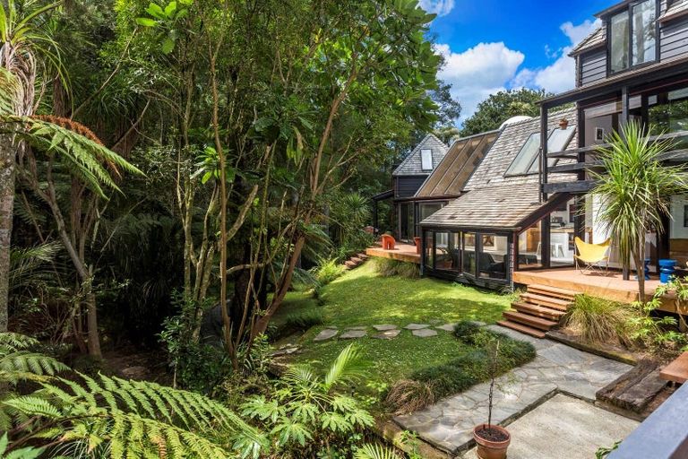 Photo of property in 24 Channel View Road, Campbells Bay, Auckland, 0630