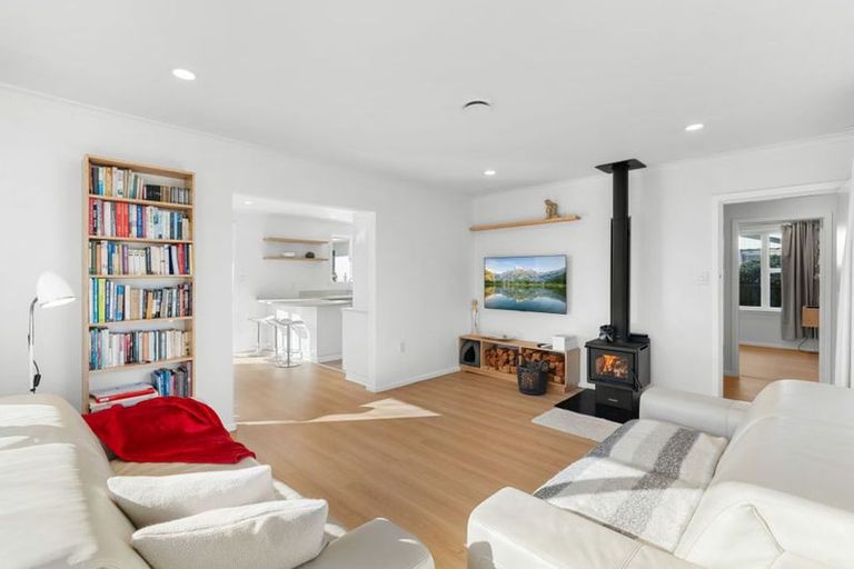 Photo of property in 126 Kendal Avenue, Burnside, Christchurch, 8053