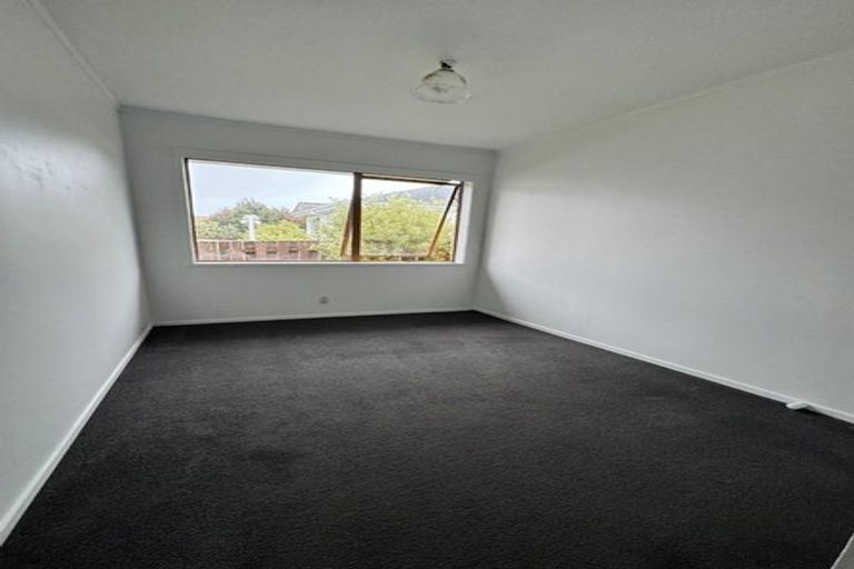 Photo of property in 71 Sandspit Road, Shelly Park, Auckland, 2014