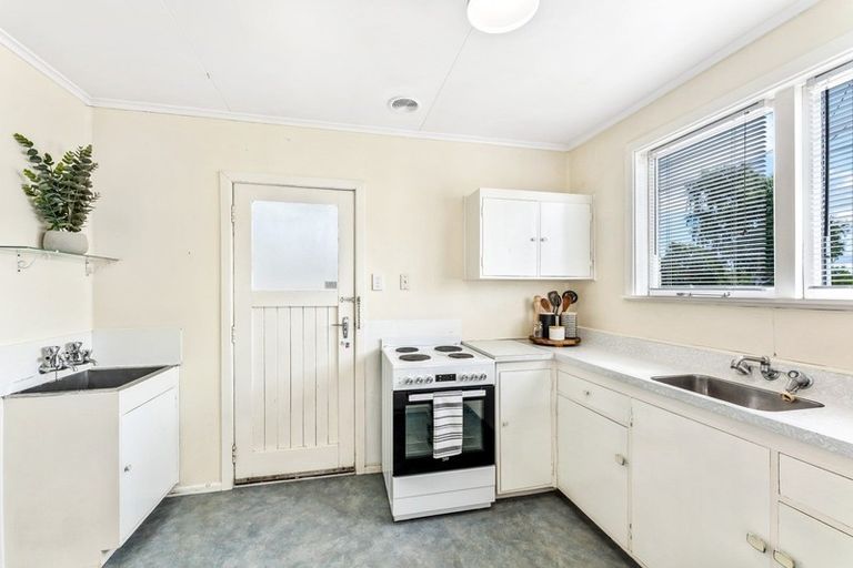Photo of property in 1/1240 Fergusson Drive, Brown Owl, Upper Hutt, 5018
