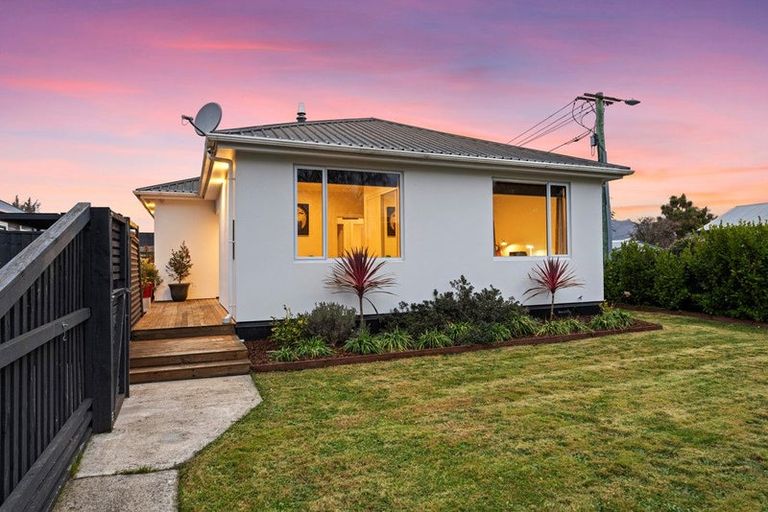 Photo of property in 72 Tilford Street, Woolston, Christchurch, 8062