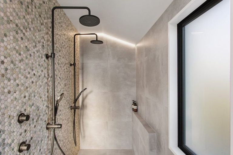 Photo of property in 28 Highcrest Heights, Westmorland, Christchurch, 8025