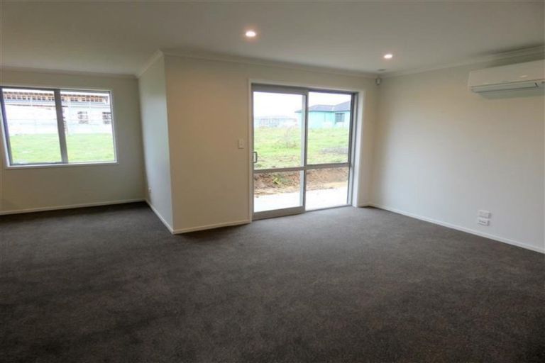 Photo of property in 48 Adams Road South, Pukekohe, 2120