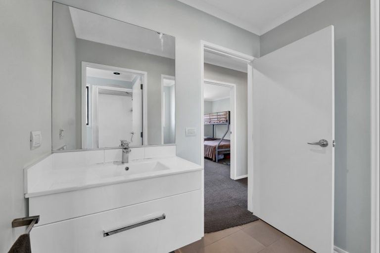 Photo of property in 75 Dillon Drive, Bell Block, New Plymouth, 4312