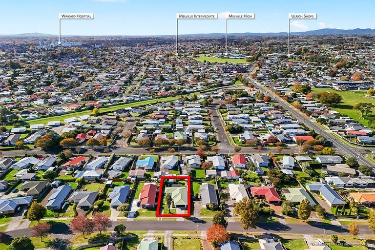 Photo of property in 14 Catalina Drive, Melville, Hamilton, 3206