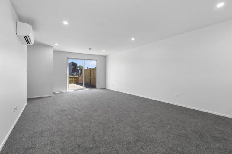 Photo of property in 4 Selkirk Lane, Hamilton Lake, Hamilton, 3204