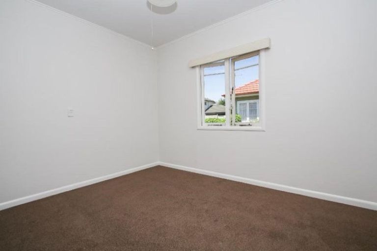 Photo of property in 64 Galloway Street, Hamilton East, Hamilton, 3216