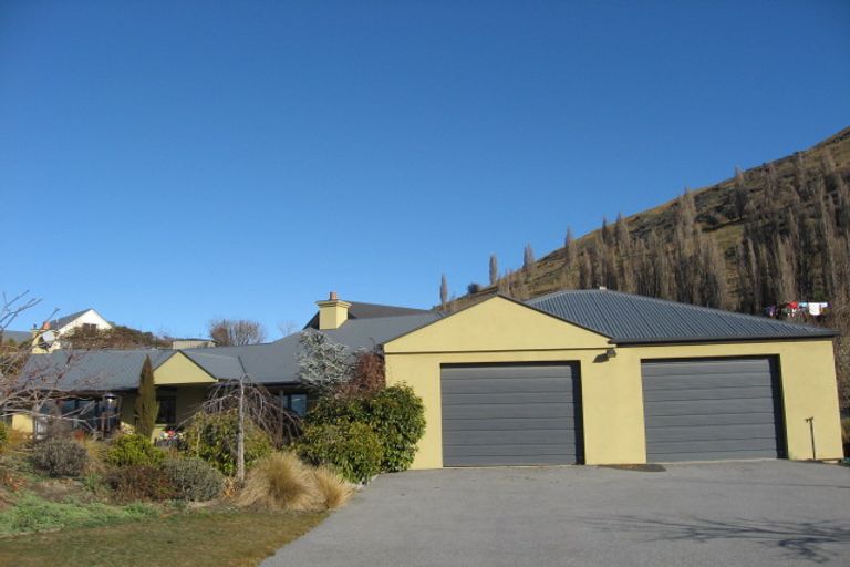 Photo of property in 5 Gretton Way, Lower Shotover, Queenstown, 9371