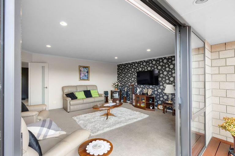 Photo of property in 81 Awatea Avenue, Paraparaumu, 5032