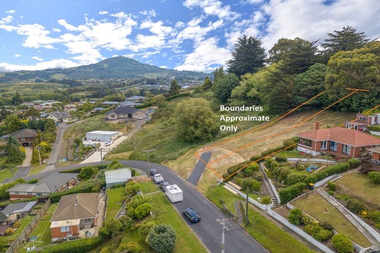 Photo of property in 42 Waldron Crescent, Green Island, Dunedin, 9018