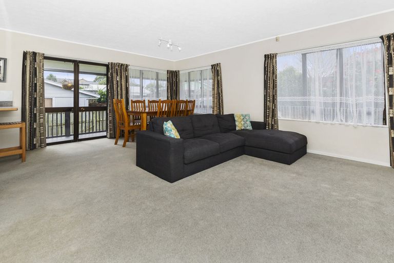 Photo of property in 34 Lorelei Place, Opaheke, Papakura, 2113