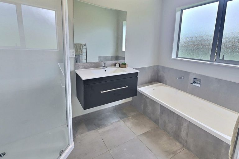 Photo of property in 6 Michelia Lane, Kaukapakapa, Helensville, 0875