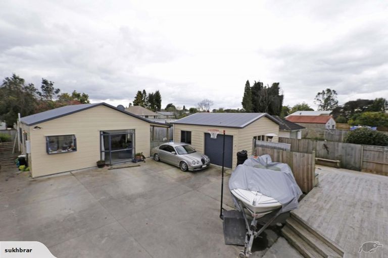 Photo of property in 38a Pine Avenue, Henderson, Auckland, 0612
