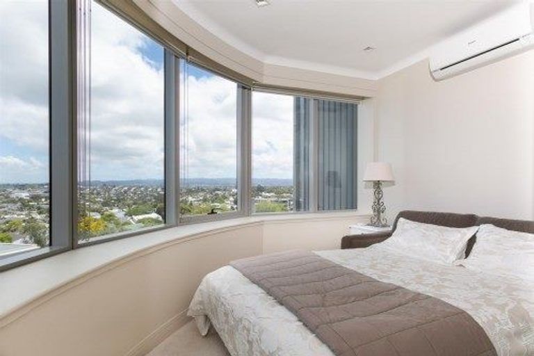 Photo of property in Shangri La Apartments, 5/97 Jervois Road, Herne Bay, Auckland, 1011