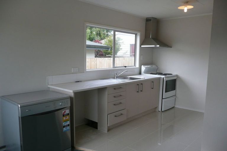 Photo of property in 9 Silverstone Place, Henderson, Auckland, 0612