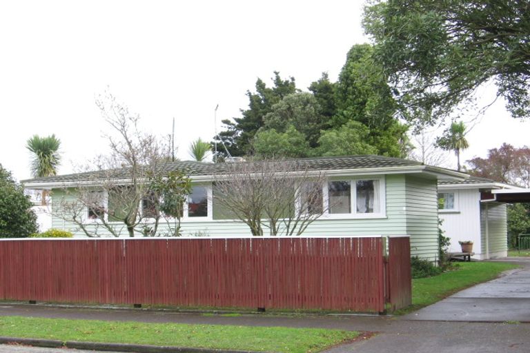 Photo of property in 9 Galway Avenue, Hokowhitu, Palmerston North, 4410