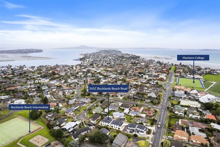 Photo of property in 241c Bucklands Beach Road, Bucklands Beach, Auckland, 2012