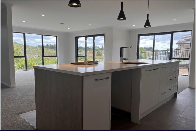 Photo of property in 11 Te Paea Avenue, Karaka, 2124