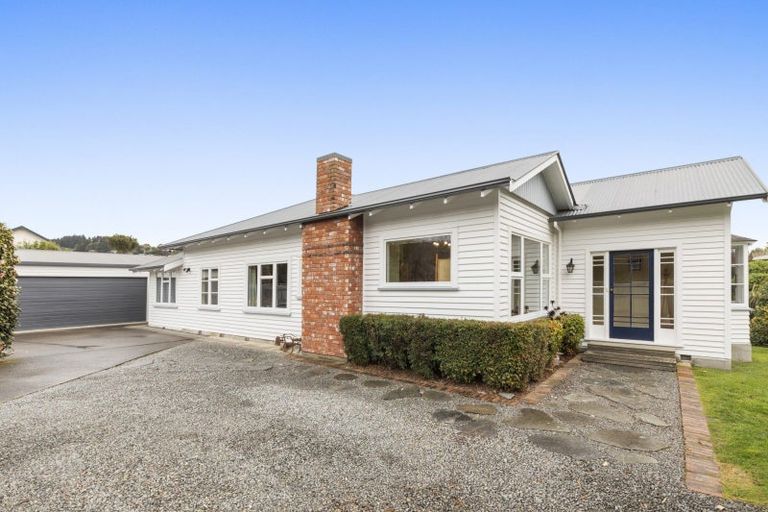 Photo of property in 14 Worsleys Road, Cracroft, Christchurch, 8025