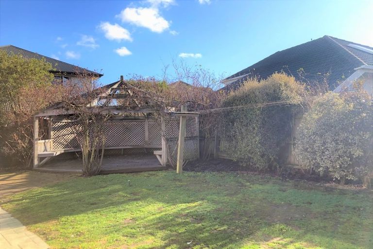 Photo of property in 52 Blue Gum Place, New Brighton, Christchurch, 8083