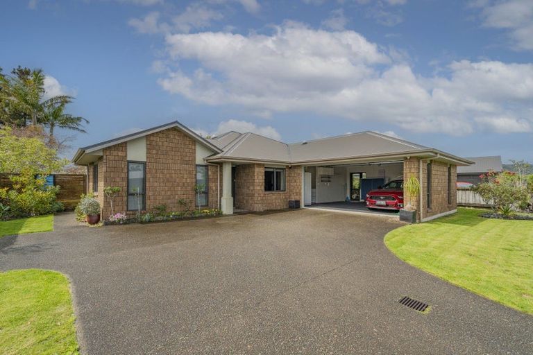 Photo of property in 42 Kupe Drive, Whitianga, 3510