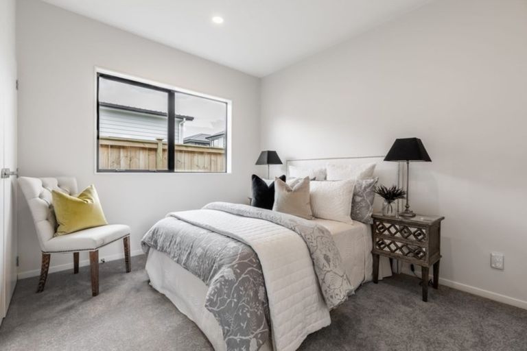 Photo of property in 11 Zadar Street, Kumeu, 0810