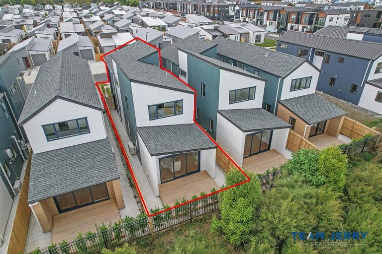 Photo of property in 27 John Gray Street, Papakura, 2110