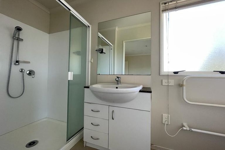 Photo of property in 7 Moravale Lane, Flat Bush, Auckland, 2016