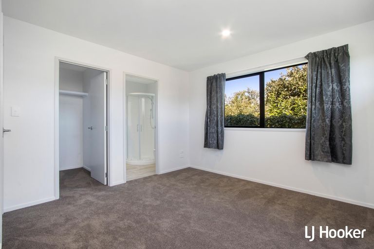 Photo of property in 46 Roberts Street, Tawa, Wellington, 5028